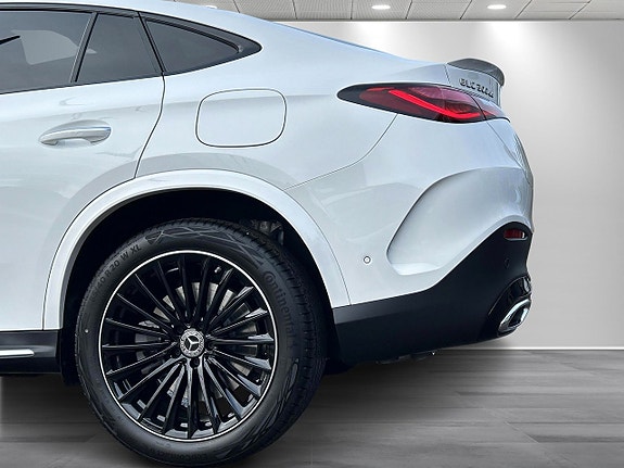 Mercedes-Benz GLC300 de 5 of 5