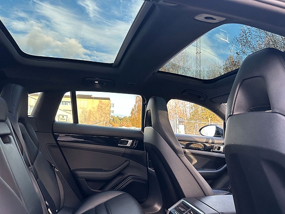 Porsche Panamera 4 12 of 24