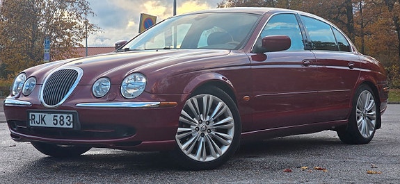 Jaguar S-TYPE