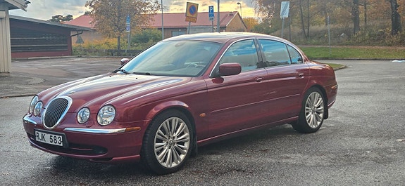 Jaguar S-TYPE 4 of 5