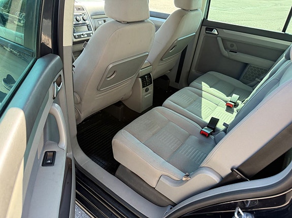 Volkswagen Touran 9 of 11