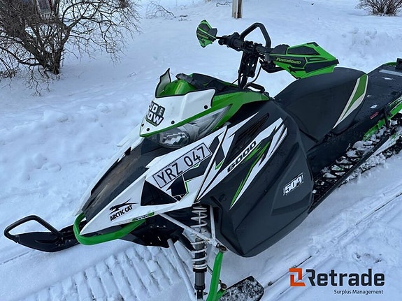 Snöskoter Artic Cat M6000 153"