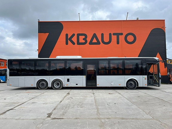 Volvo B8R 8900 LE 6x2*4 44 platser + 53 stående / AC 4 of 24