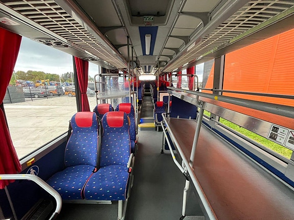Volvo B8R 8900 LE 6x2*4 44 platser + 53 stående / AC 15 of 24