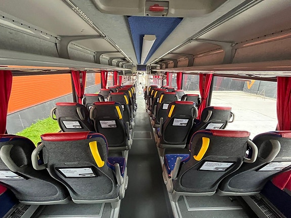 Volvo B8R 8900 LE 6x2*4 44 platser + 53 stående / AC 20 of 24