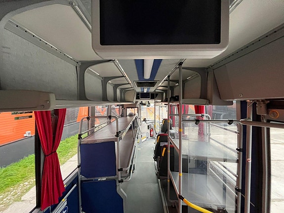 Volvo B8R 8900 LE 6x2*4 44 platser + 53 stående / AC 22 of 24