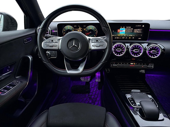 Mercedes-Benz A250 12 of 24