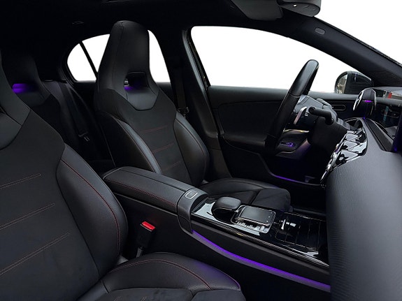 Mercedes-Benz A250 10 of 24