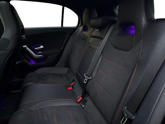 Mercedes-Benz A250 9 of 24