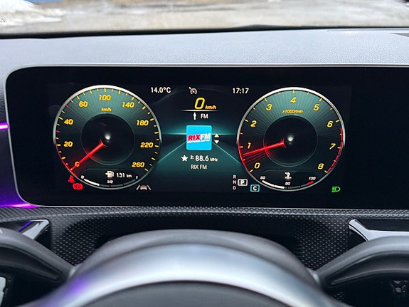 Mercedes-Benz A250 14 of 24