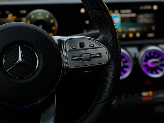 Mercedes-Benz A250 17 of 24