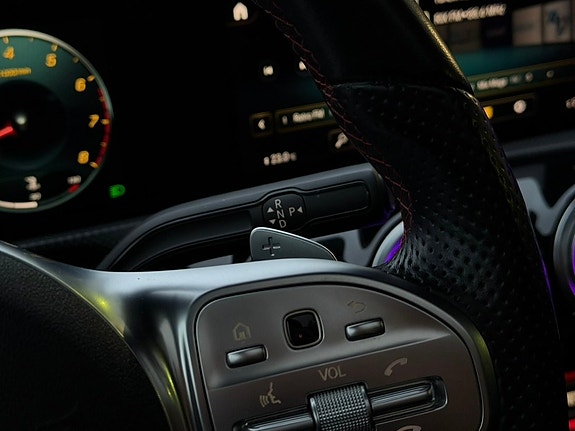 Mercedes-Benz A250 19 of 24