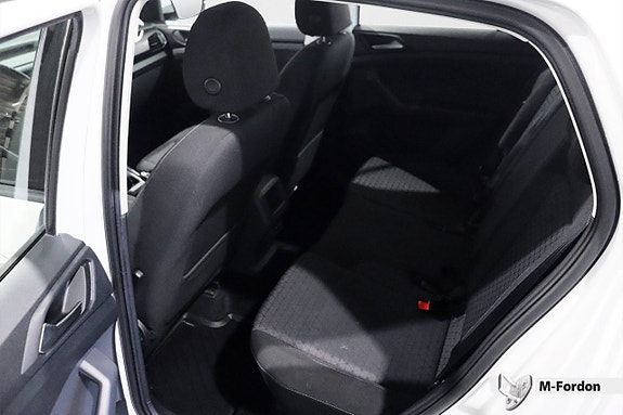 Volkswagen T-Cross 11 of 18