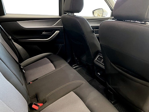 Mazda CX-60 13 of 16