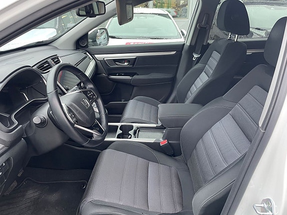 Honda CR-V 8 of 9