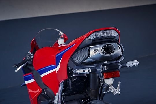 Honda CBR 600 RR - FINNS I BUTIK! 4 of 8