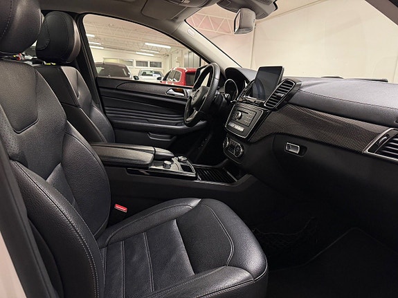 Mercedes-Benz GLE400 11 of 15