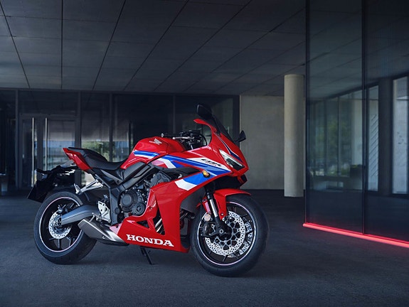 Honda CBR 650 R E-Clutch 9 of 12