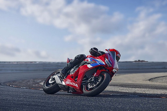 Honda CBR 650 R E-Clutch 8 of 12
