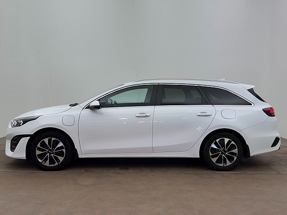 Kia Ceed 3 of 5