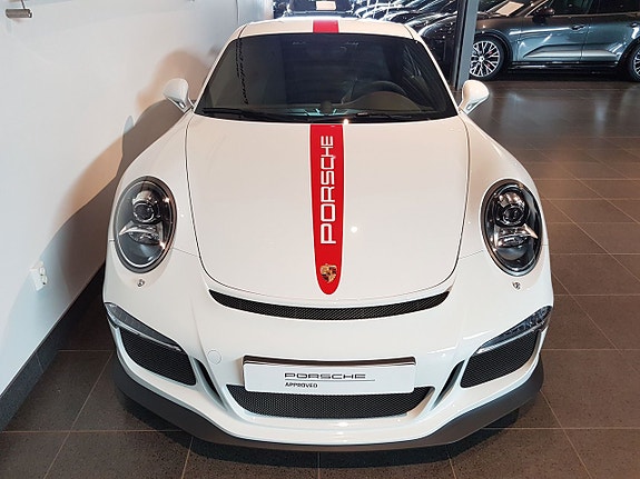 Porsche 911 GT3 3 of 5
