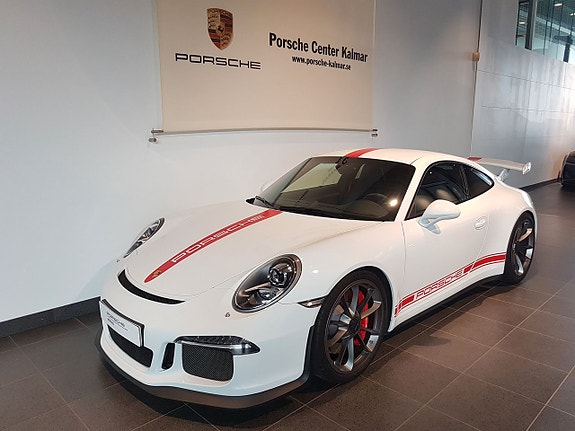 Porsche 911 GT3 2 of 5