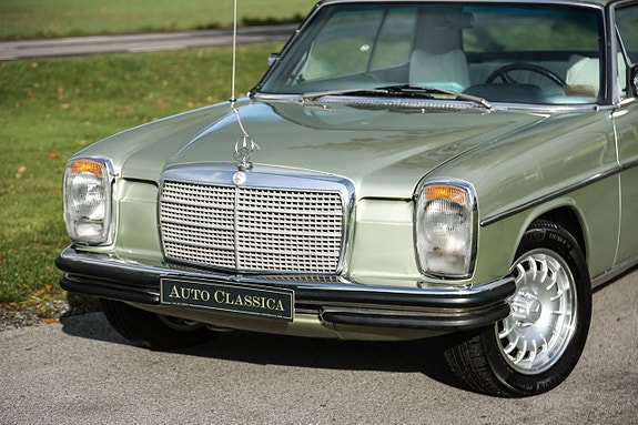 Mercedes-Benz 280 CE 11 of 18