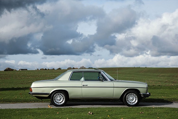 Mercedes-Benz 280 CE 7 of 18