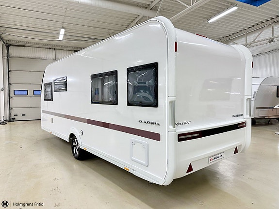 Adria Adora 572 UT 3 of 15