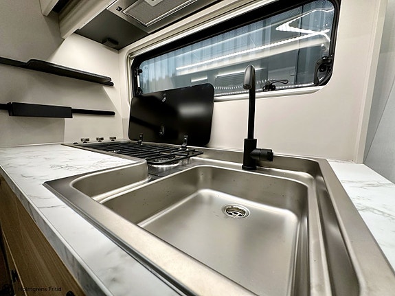 Adria Adora 572 UT 8 of 15