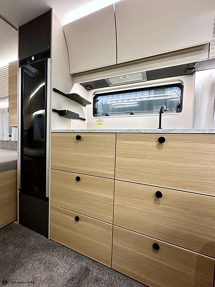 Adria Adora 572 UT 7 of 15