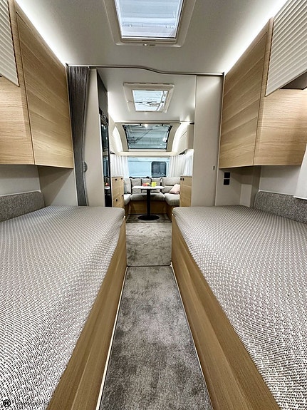 Adria Adora 572 UT 13 of 15