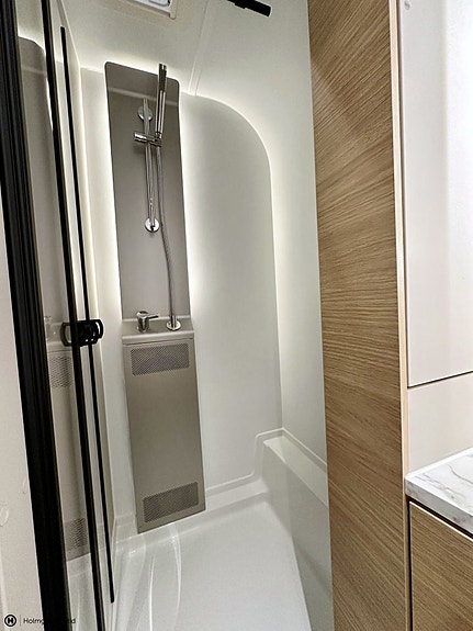 Adria Adora 572 UT 12 of 15