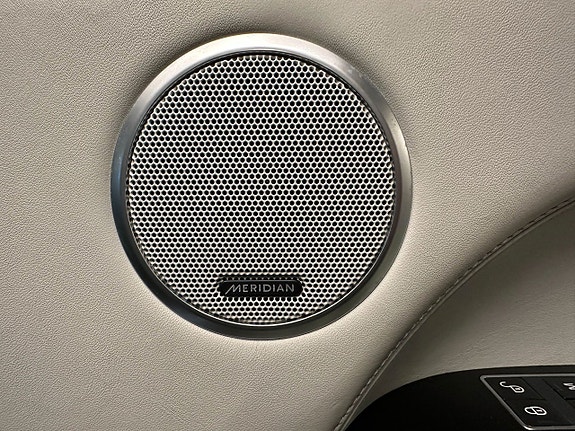 Land Rover Range Rover 13 of 26