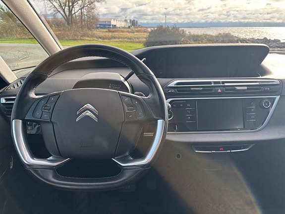 Citroen C4 Picasso 7 of 13