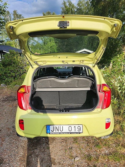 Kia Picanto 3 of 6