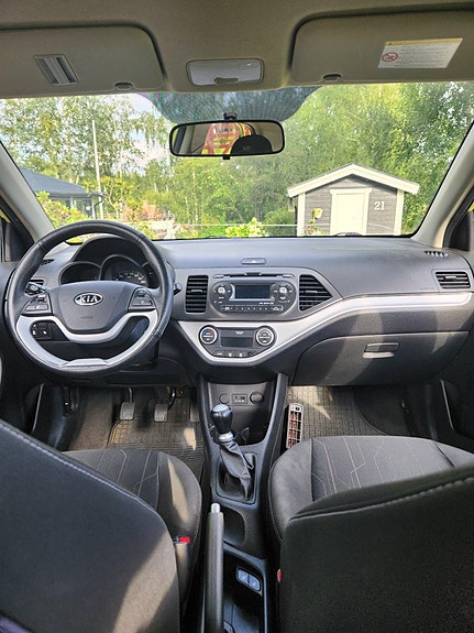 Kia Picanto 5 of 6