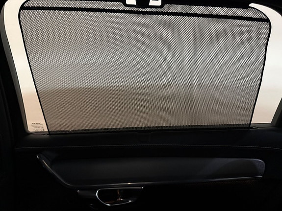 Volvo S90 18 of 19