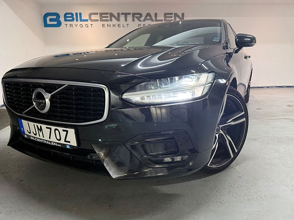 Volvo S90 2 of 5