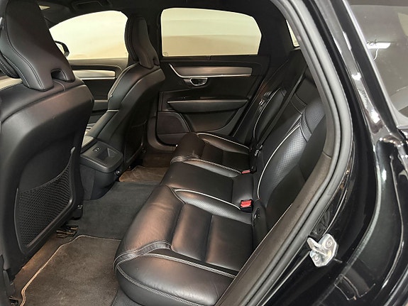 Volvo S90 19 of 19