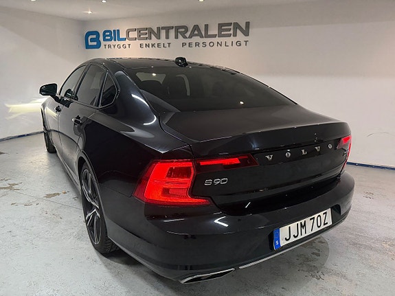 Volvo S90 4 of 5
