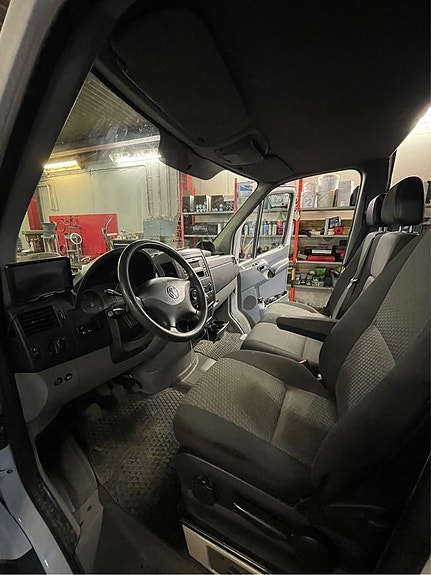 Volkswagen Crafter 5 of 5