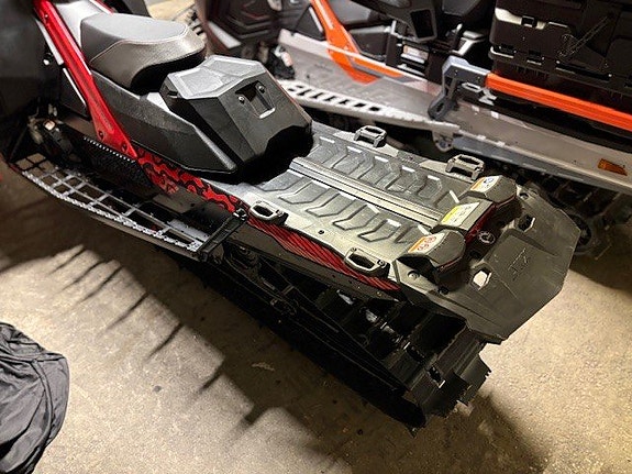 Lynx Shredder RE 3700 850 E-TEC Turbo R SHOT 10,25" -25 3 of 4
