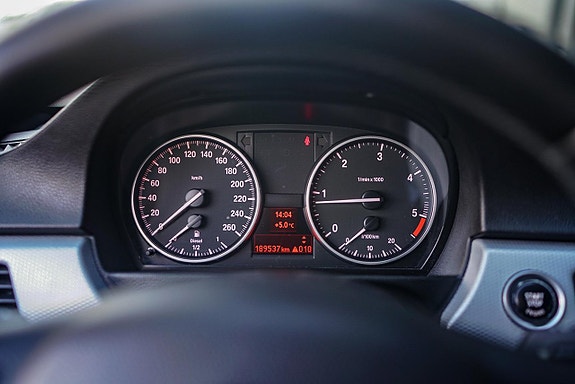 BMW 320 13 of 15
