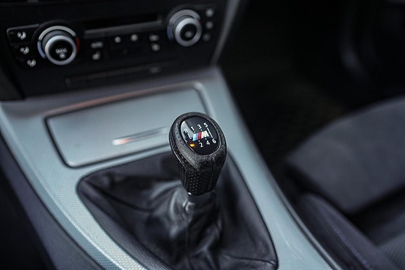 BMW 320 8 of 15