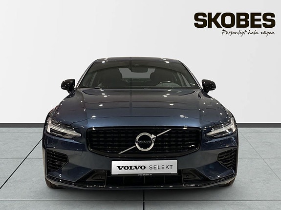 Volvo S60 3 of 5