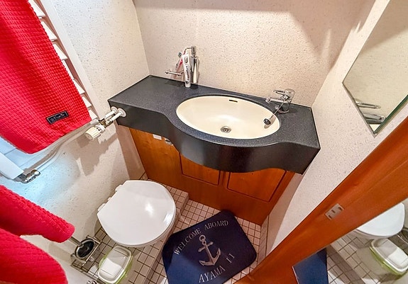 Linssen Grand Sturdy 410 AC 10 of 24