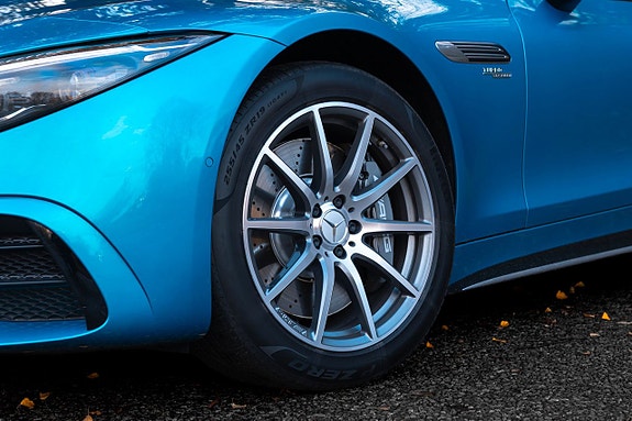 Mercedes-Benz SL43 9 of 24