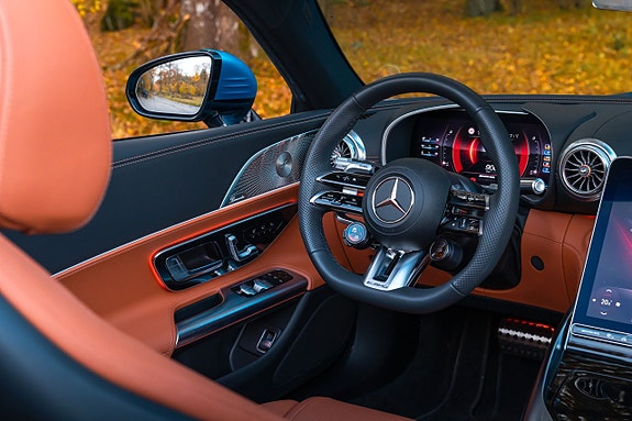 Mercedes-Benz SL43 22 of 24