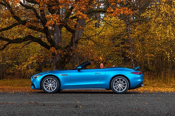 Mercedes-Benz SL43 4 of 5